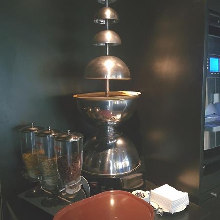 Brit Hotel Confort Nancy Люневиль Экстерьер фото