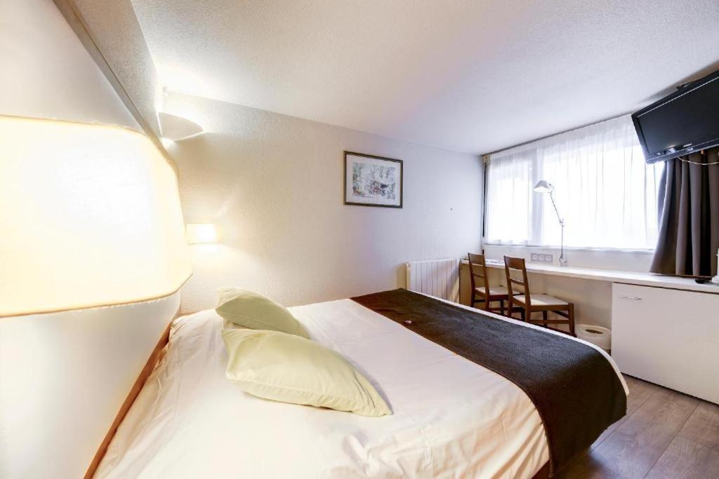 Brit Hotel Confort Nancy Люневиль Экстерьер фото